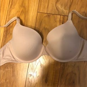 Victoria’s Secret bra- size 34 D